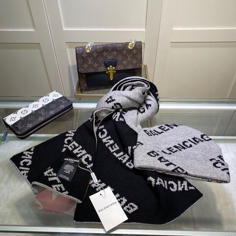 Balenciaga Caps Scarfs